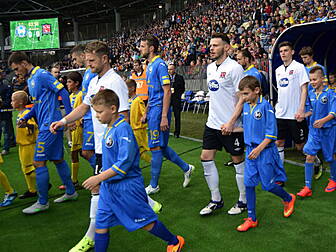 Dundalk given a favourable Cha...